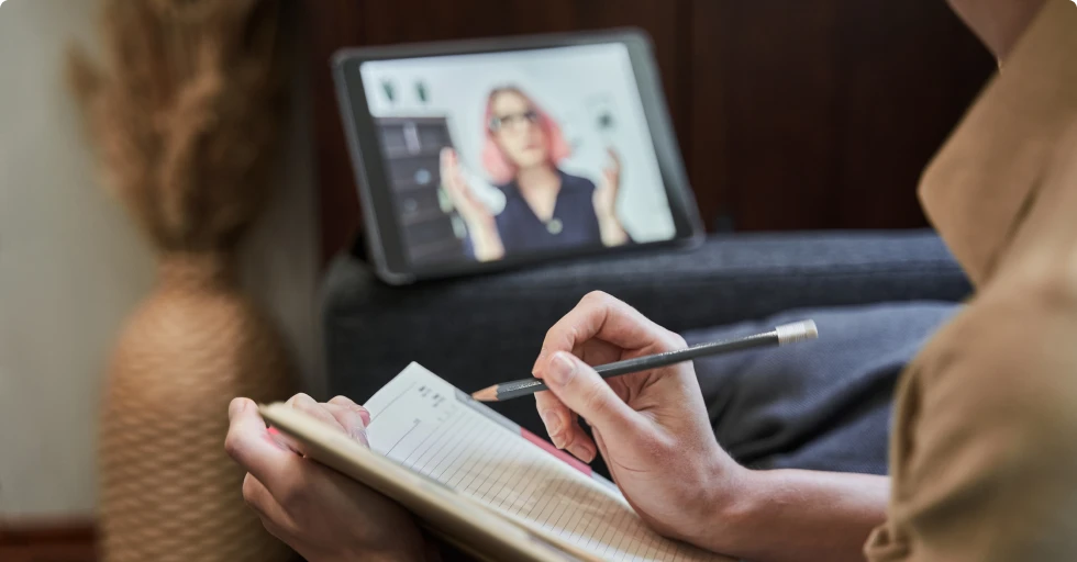 sesión de terapia online con Ana Heredia, pscióloga perinatal